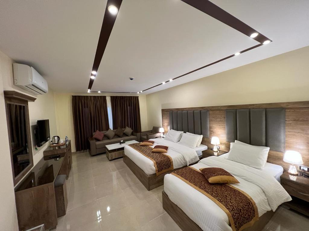 וואדי מוסא Shaqilath Hotel מראה חיצוני תמונה