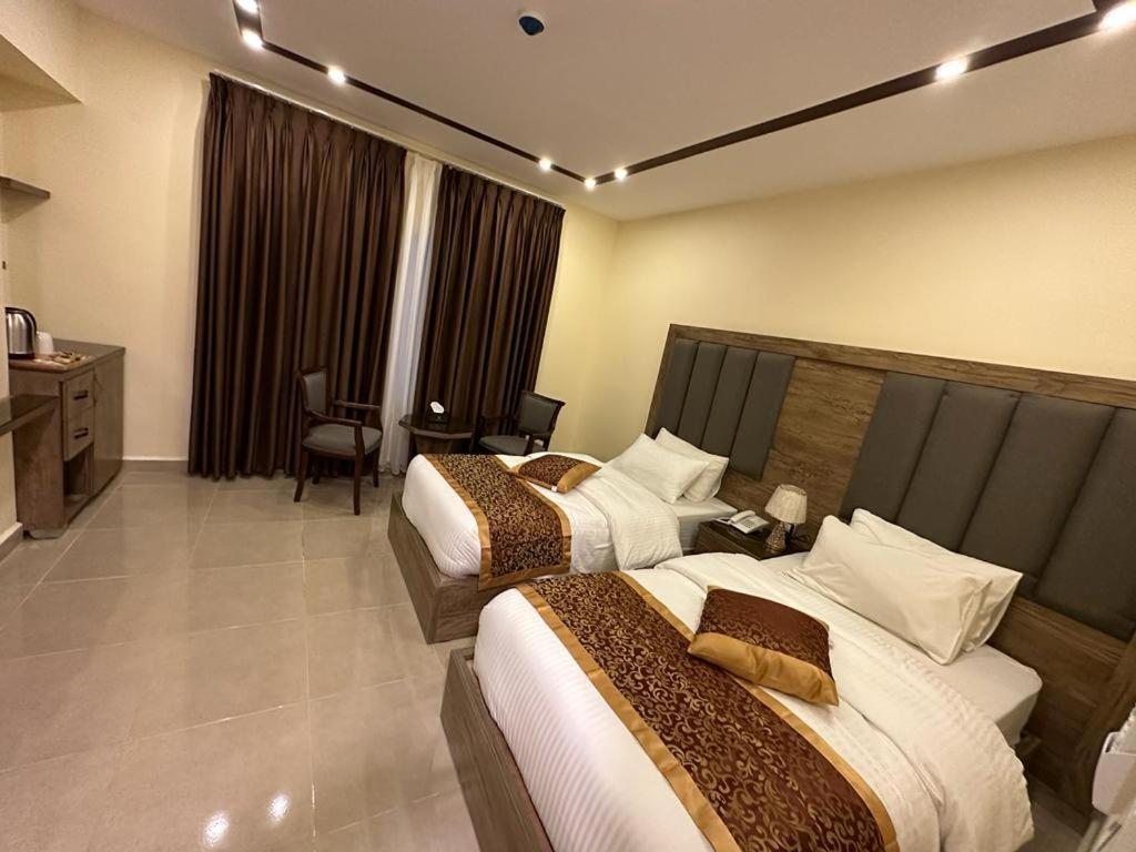 וואדי מוסא Shaqilath Hotel מראה חיצוני תמונה